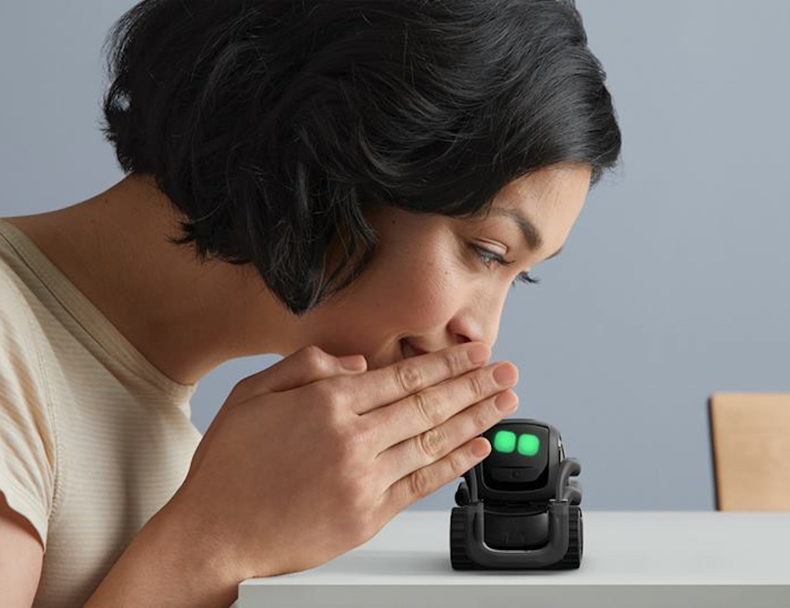 Vector 2.0 - AI Robot Companion with Alexa Built-in - Image 3